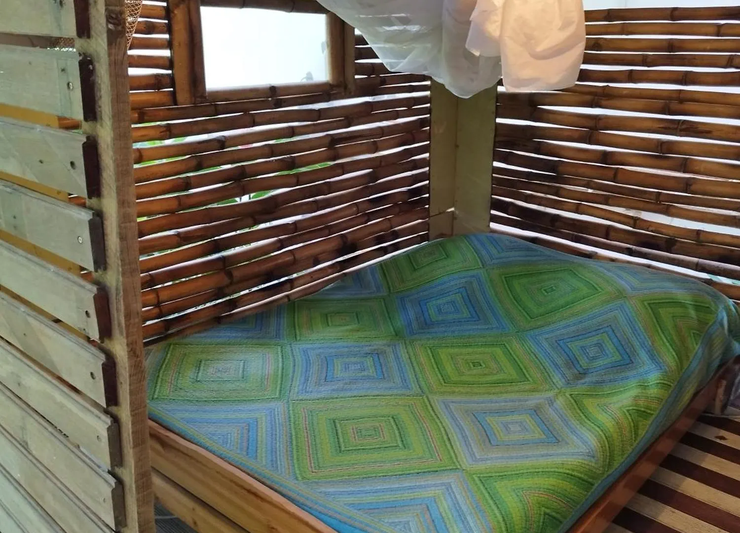 Tikazalou Eco Hostel Deshaies